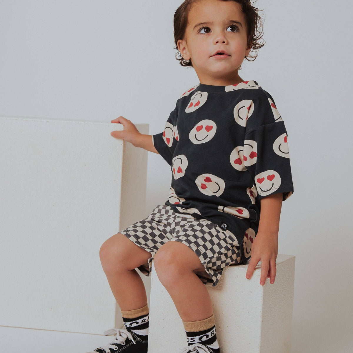 Drop Shoulder Kids Tee Heart Smileys