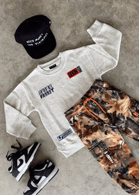Too Fast Crewneck Heather Grey