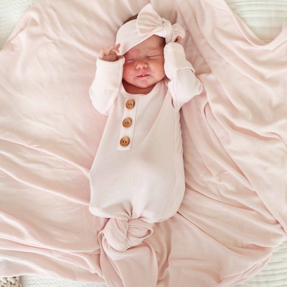 Pearl Pink Bamboo Waffle Newborn Baby Knot Gown & Hat Set